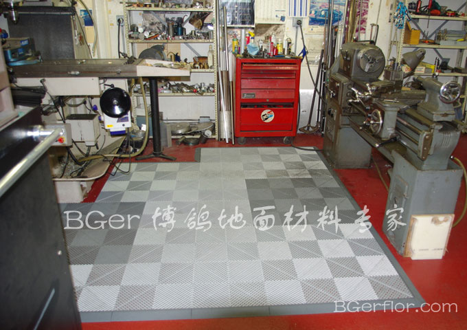 工廠車間防滑 耐油地墊 車間耐壓耐磨地板材料 車間加工區(qū)地面處理 設(shè)備周邊鋪設(shè)地墊